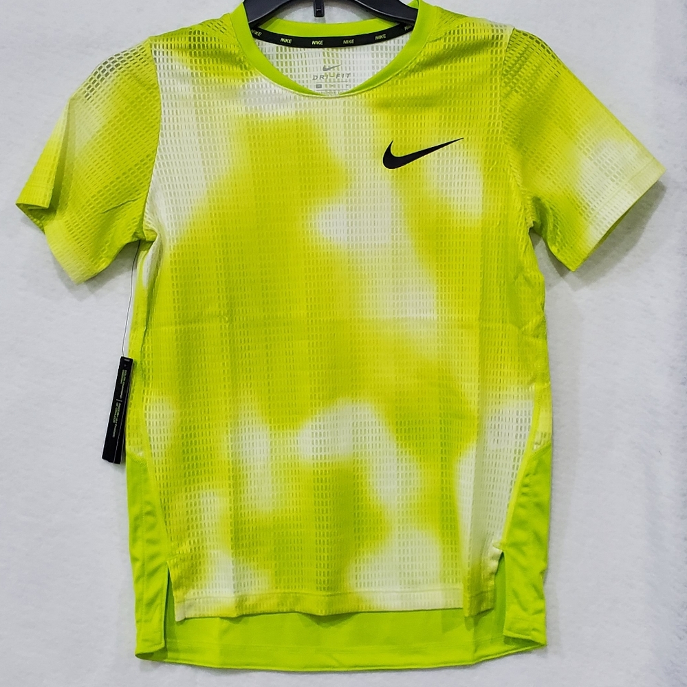 🆕️ Nike Instacool Tee - Picture 1 of 6
